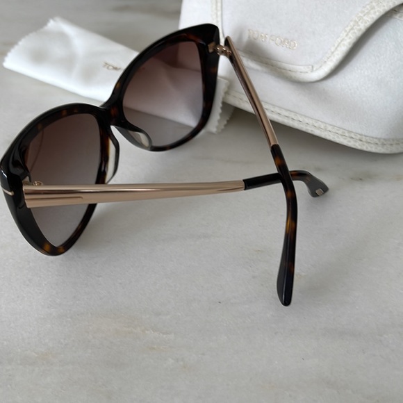 TOM FORD brand brown with gold sunglasses never worn with white TOM FORD case - Picture 3 of 11